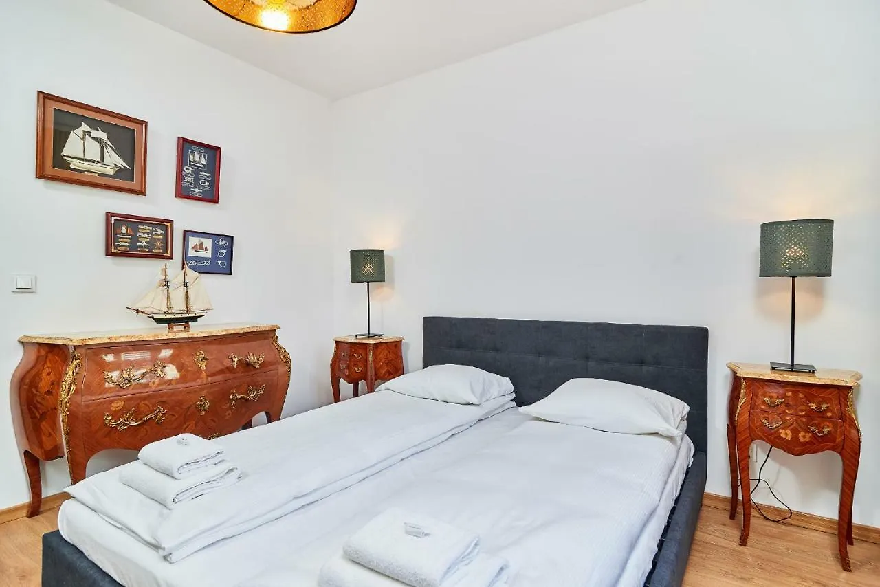 Vintage Apartment In New Estate With Parking - Krzyki Wroclaw By Noclegi Renters Польша